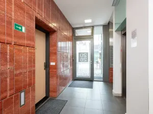Prodej bytu 1+kk, Černošice, Mokropeská, 40 m2