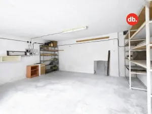 Pronájem garáže, Jáchymov, třída Dukelských hrdinů, 36 m2