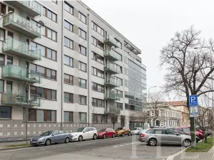 Pronájem bytu 1+kk, Praha - Holešovice, Osadní, 49 m2