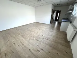 Pronájem bytu 2+kk, Hrušovany u Brna, Masarykova, 50 m2
