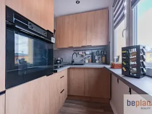 Prodej bytu 2+1, Nová Role, Svobodova, 54 m2