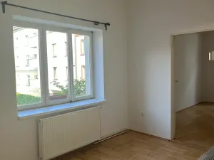 Pronájem bytu 1+1, Praha, Bělohorská, 40 m2