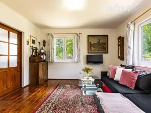 Prodej bytu 3+1, Hluboká nad Vltavou, Zvolenovská, 48 m2