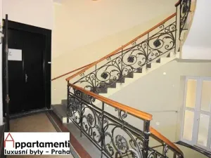 Pronájem kanceláře, Praha - Josefov, Kaprova, 45 m2