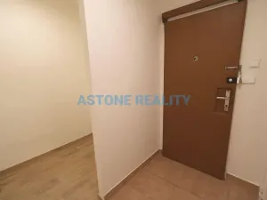 Pronájem bytu 3+1, Praha - Strašnice, Pod strání, 68 m2