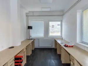 Prodej výrobních prostor, Dubí, Horská, 3047 m2