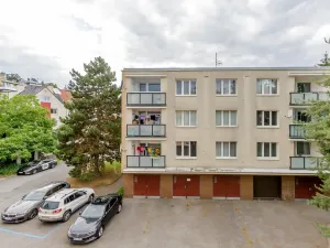 Pronájem bytu 3+1, Praha - Podolí, Na Zvoničce, 61 m2