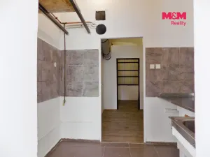 Pronájem obchodního prostoru, Teplice, U nádraží, 68 m2