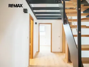Prodej bytu 4+1, Černilov, 130 m2
