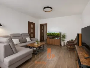Prodej bytu 3+1, Litomyšl, Komenského nám., 82 m2