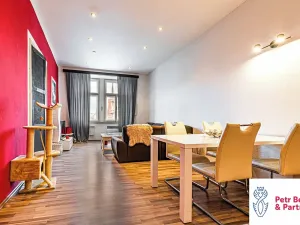 Prodej obchodního prostoru, Rakovník, Husovo náměstí, 1100 m2