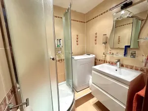 Prodej bytu 3+1, Pardubice, Bartoňova, 64 m2