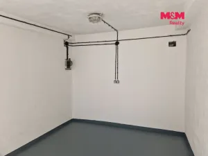 Pronájem garáže, Chomutov, 22 m2