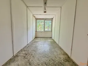 Pronájem skladu, Praha - Sedlec, Přerušená, 98 m2