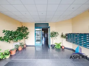 Pronájem bytu 1+kk, Praha - Stodůlky, Volutová, 52 m2