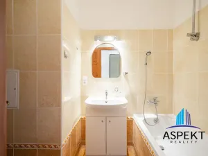 Pronájem bytu 2+1, Praha - Vinohrady, Londýnská, 54 m2