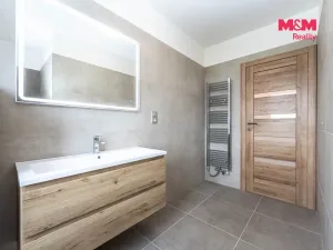 Prodej rodinného domu, Žižice - Osluchov, 248 m2