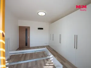 Pronájem bytu 2+kk, Hradec Králové - Třebeš, Svatojánská, 49 m2