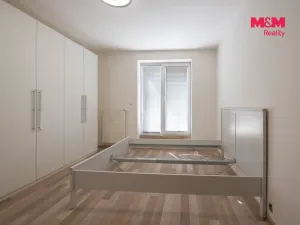 Pronájem bytu 2+kk, Hradec Králové - Třebeš, Svatojánská, 49 m2