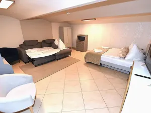 Prodej bytu 6+kk a větší, Praha - Nové Město, Hálkova, 224 m2