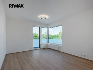 Pronájem bytu 3+kk, Praha - Kamýk, Hodkovická, 80 m2