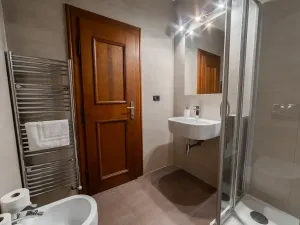 Prodej bytu 2+kk, Praha - Malá Strana, Tomášská, 57 m2