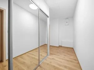 Pronájem bytu 1+kk, Holice, 46 m2