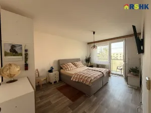 Pronájem bytu 2+1, Hradec Králové, Formánkova, 53 m2