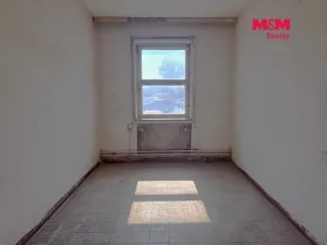 Pronájem skladu, Brno - Černovice, Hájecká, 137 m2