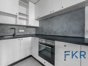 Pronájem bytu 1+kk, Praha - Háje, Hlavatého, 27 m2