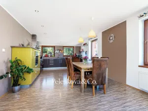 Prodej vícegeneračního domu, Praha - Štěrboholy, Pod areálem, 333 m2