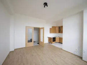Pronájem bytu 3+kk, Zruč nad Sázavou, náměstí Míru, 65 m2