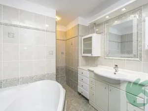 Pronájem bytu 3+kk, Neratovice, 28. října, 74 m2