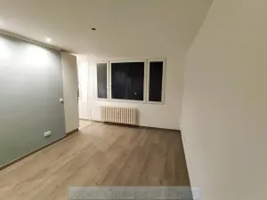 Pronájem bytu 1+kk, Kladno, 38 m2