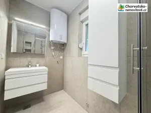 Prodej bytu 3+kk, Novalja, Chorvatsko, 60 m2