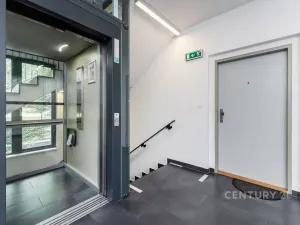 Pronájem bytu 4+kk, Praha - Prosek, Žitenická, 99 m2