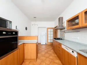 Prodej bytu 2+1, Pardubice - Zelené Předměstí, Sladkovského, 76 m2