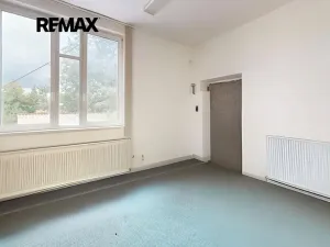 Pronájem kanceláře, Pardubice, Bohdanečská, 186 m2