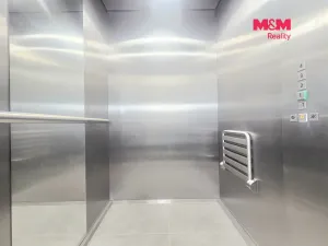 Pronájem bytu 4+kk, Praha, Nebřenická, 102 m2