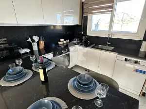 Pronájem bytu 2+kk, Trikomo, Kypr, 54 m2