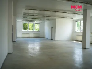 Pronájem kanceláře, Krnov - Pod Cvilínem, Chářovská, 348 m2