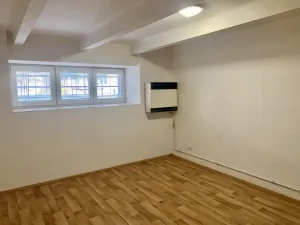 Pronájem bytu 1+kk, Praha - Michle, Počátecká, 24 m2