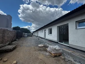 Pronájem bytu 2+kk, Plaňany, 67 m2