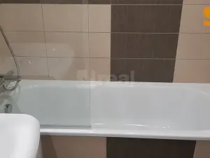 Pronájem bytu 3+1, Praha - Petrovice, Rezlerova, 73 m2