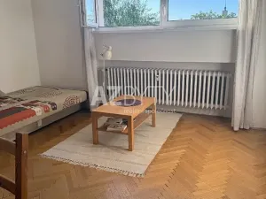 Prodej bytu 2+kk, Praha - Bubeneč, Lotyšská, 38 m2