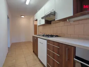 Prodej bytu 3+1, Klášterec nad Ohří, Školní, 66 m2
