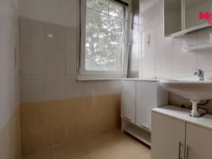 Prodej bytu 3+1, Klášterec nad Ohří, Školní, 66 m2