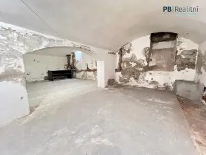 Prodej komerční nemovitosti, Praha - Karlín, Křižíkova, 235 m2