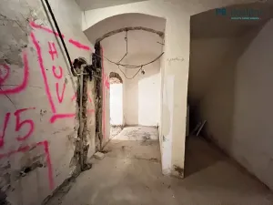 Prodej komerční nemovitosti, Praha - Karlín, Křižíkova, 235 m2