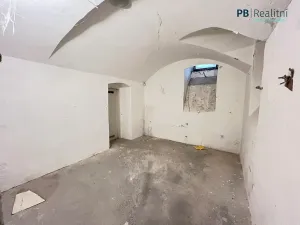 Prodej komerční nemovitosti, Praha - Karlín, Křižíkova, 235 m2